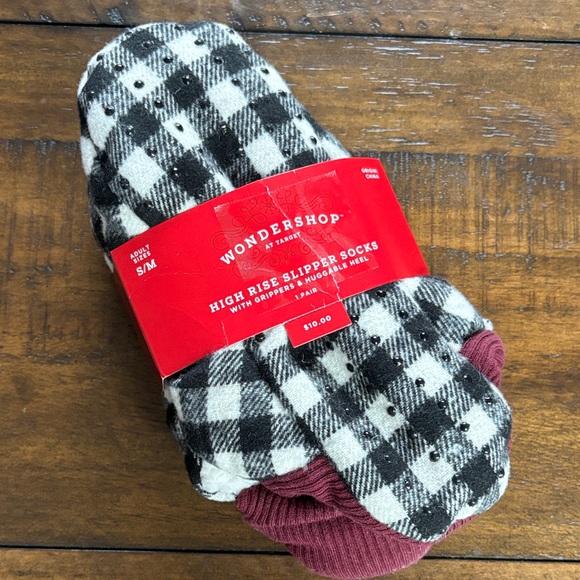 Wondershop Buffalo Plaid Slipper Socks Size S/M NWT - Picture 2 of 8